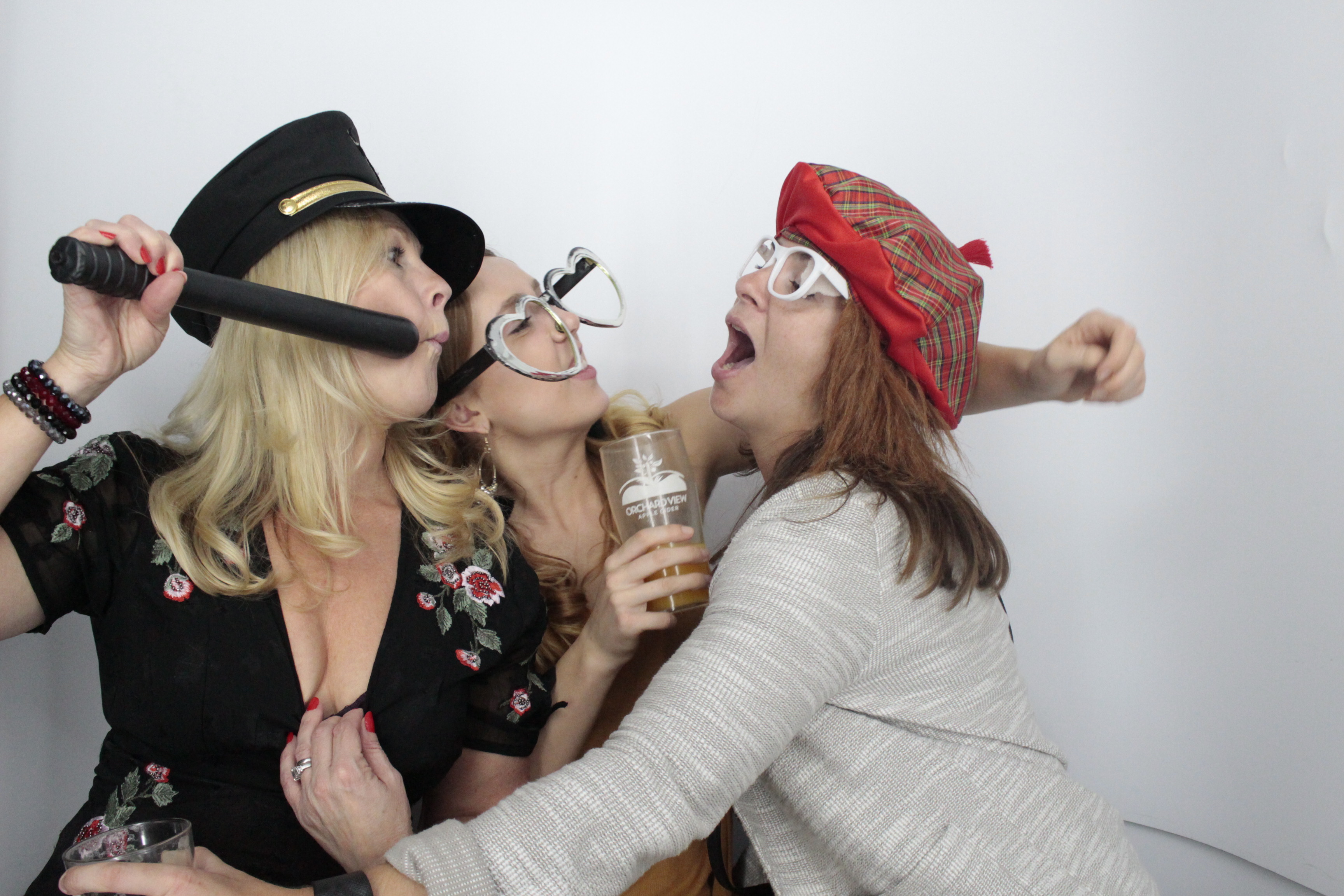 Helen & Rob | View more photos from the event at gallery.myphotoboothexperience.co.uk/u/MyPhotoBoothExperienceLtd/Helen-Rob